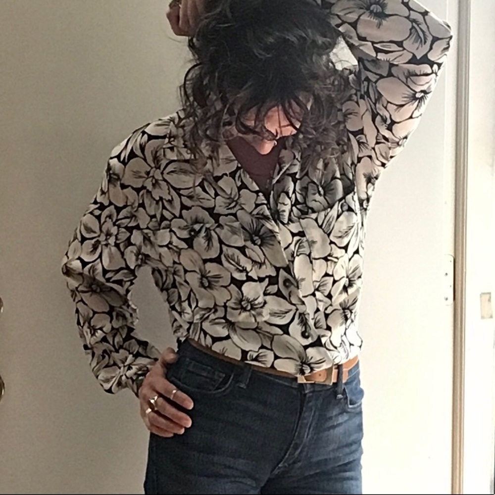VINTAGE Liz Claiborne flower print blouse